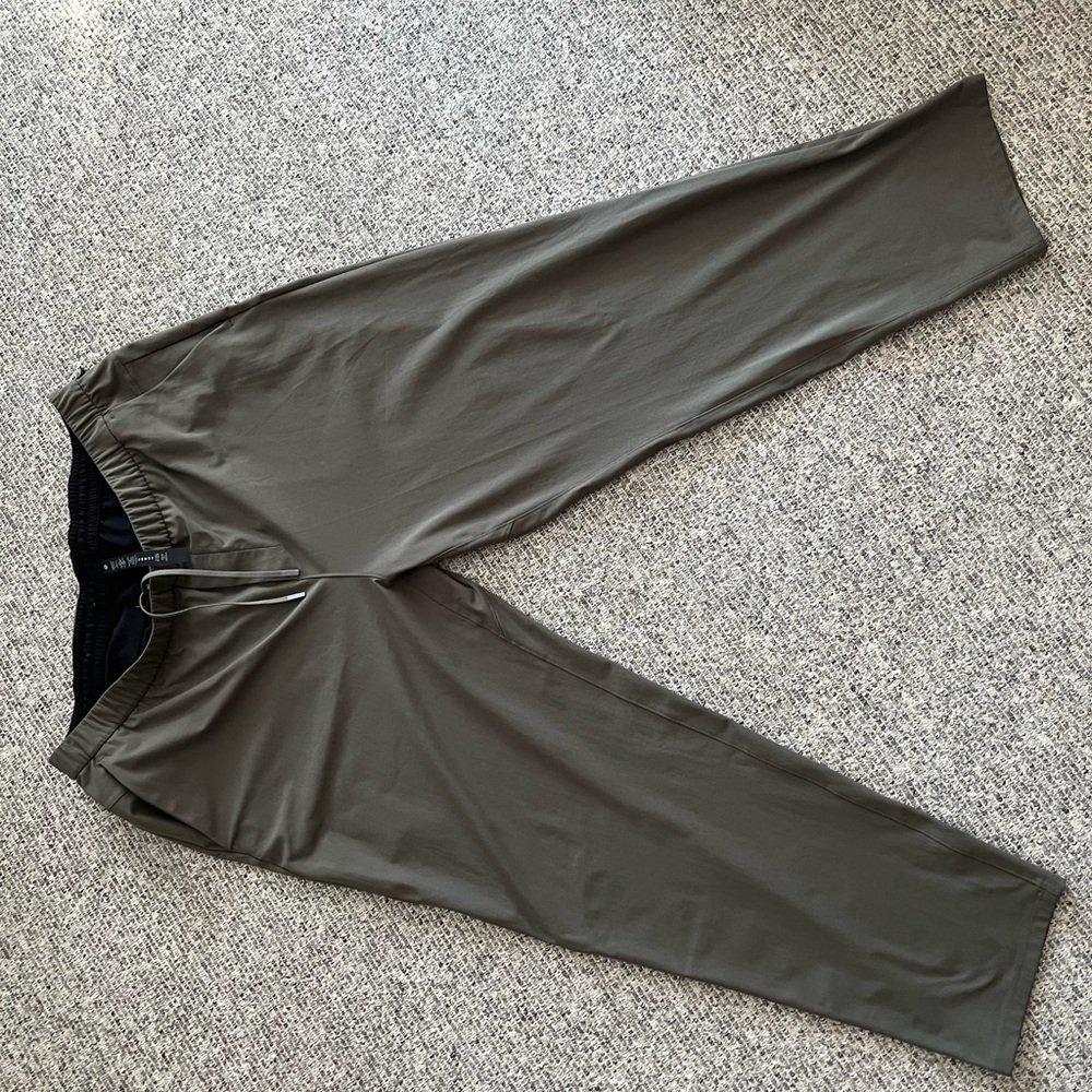 Lululemon NEW ABC Pull-on pant, new no tags